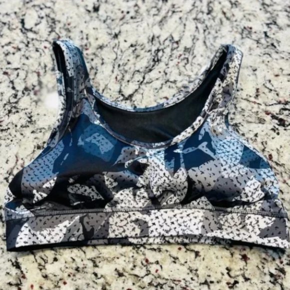 NWT MONO B Sports Bra Abstract Camo Black/Gray/White SIZES MEDIUM & LARGE - Picture 7 of 15